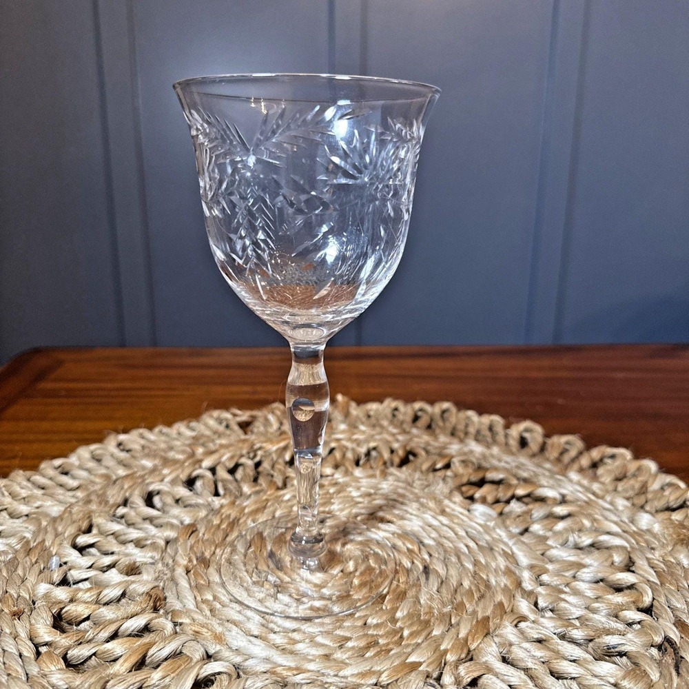 Glastonbury Lotus Crystal Majesty (Stem 36, Cut 24) Goblet Water/Wine 7 1/4 etch